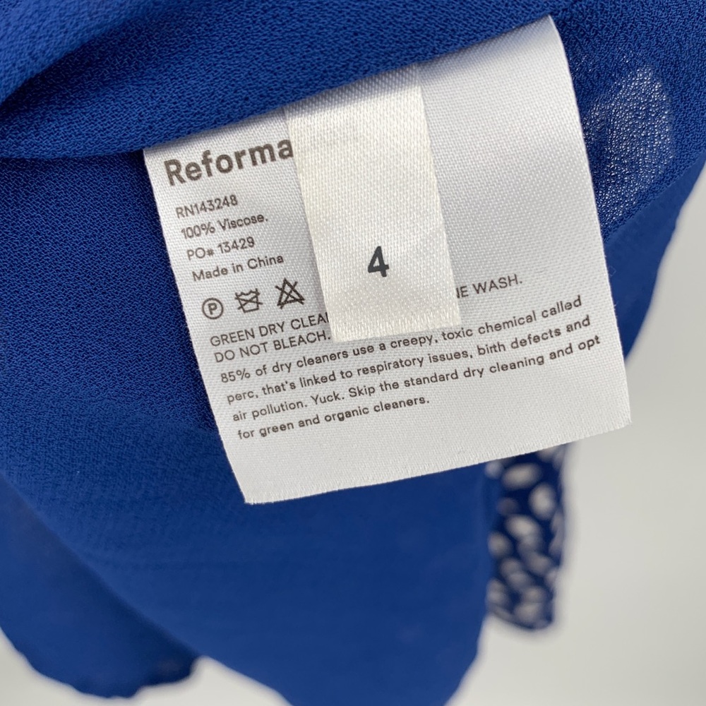 REFORMATION BLUE SPECKLED SPOTTED REFORMATION THE OTHELLO MINI DRESS Moray Print - Picture 10 of 12